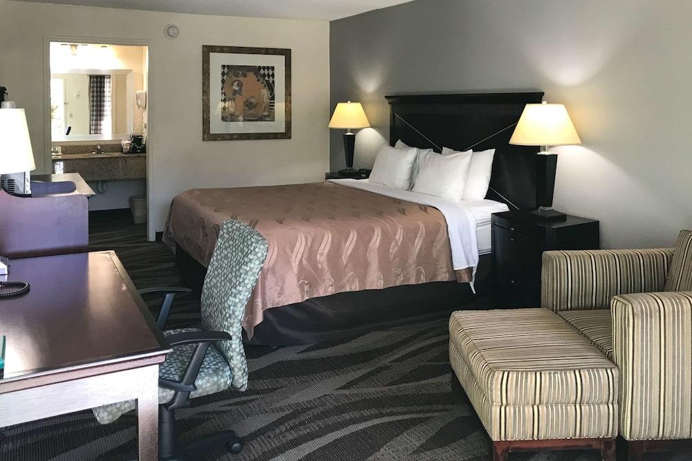 Quality Inn Windsor Mill - Baltimore