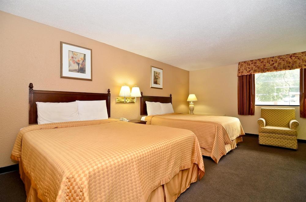 Americas Best Value Inn Smithfield