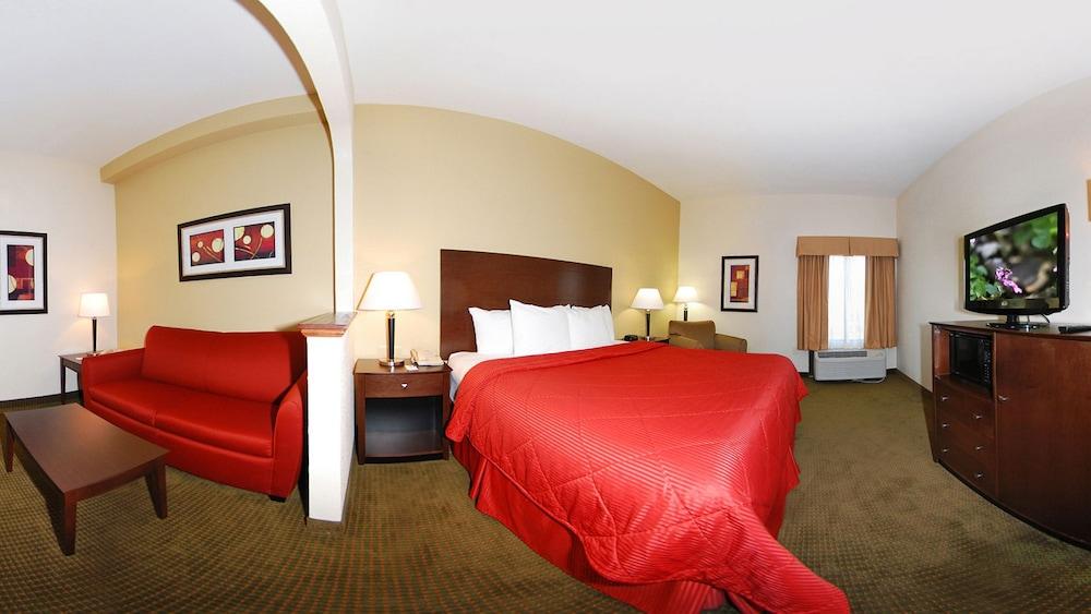 Comfort Inn & Suites Moss Point Pascagoula