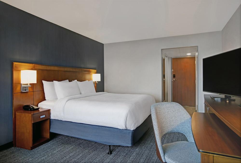 Courtyard Chicago Elmhurst/Oakbrook Area