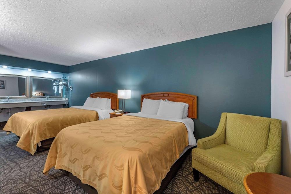 Quality Inn Austintown - Youngstown West