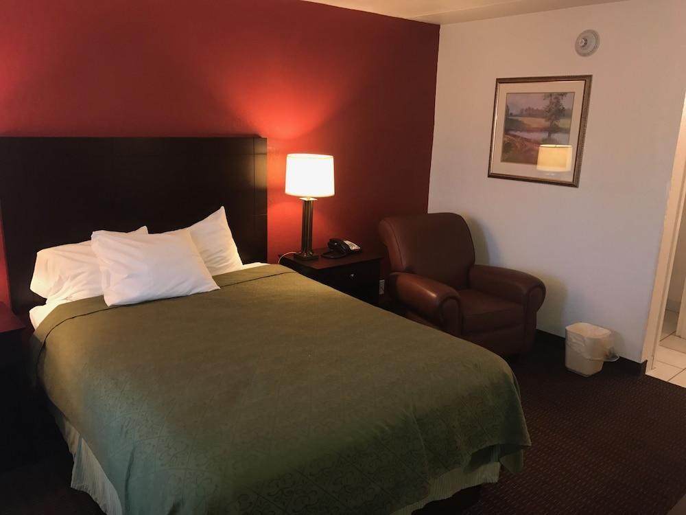 Days Inn by Wyndham Cave City