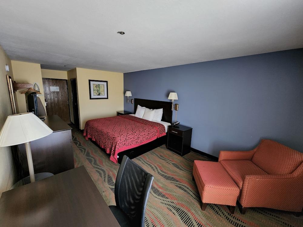 Days Inn by Wyndham Springfield