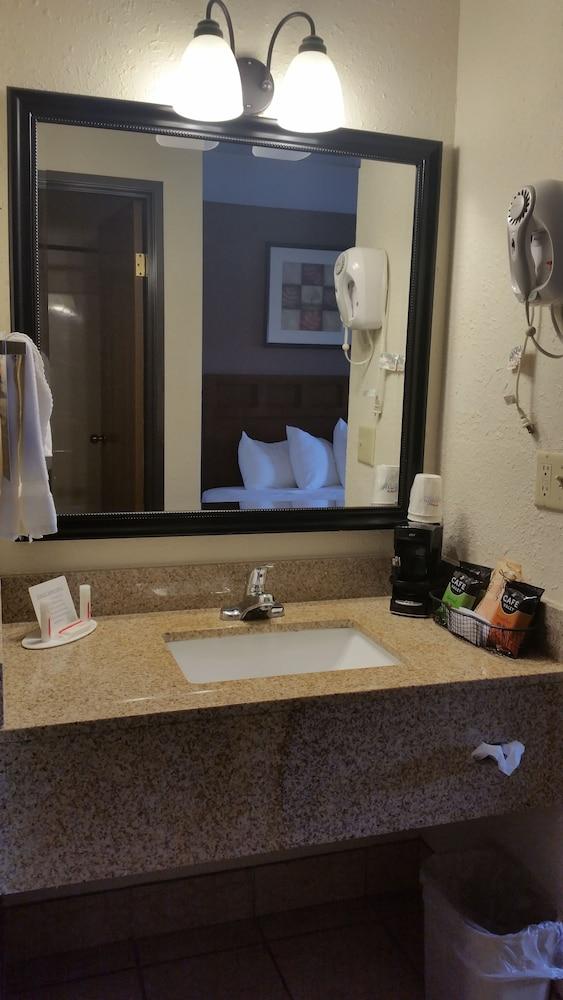 Baymont by Wyndham Tuscola