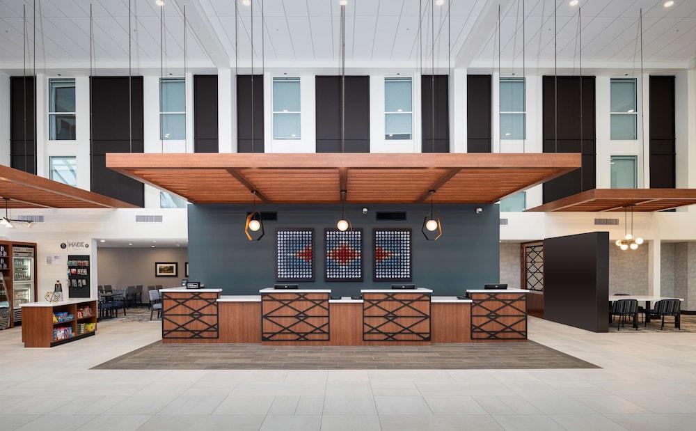 DoubleTree by Hilton Madison East