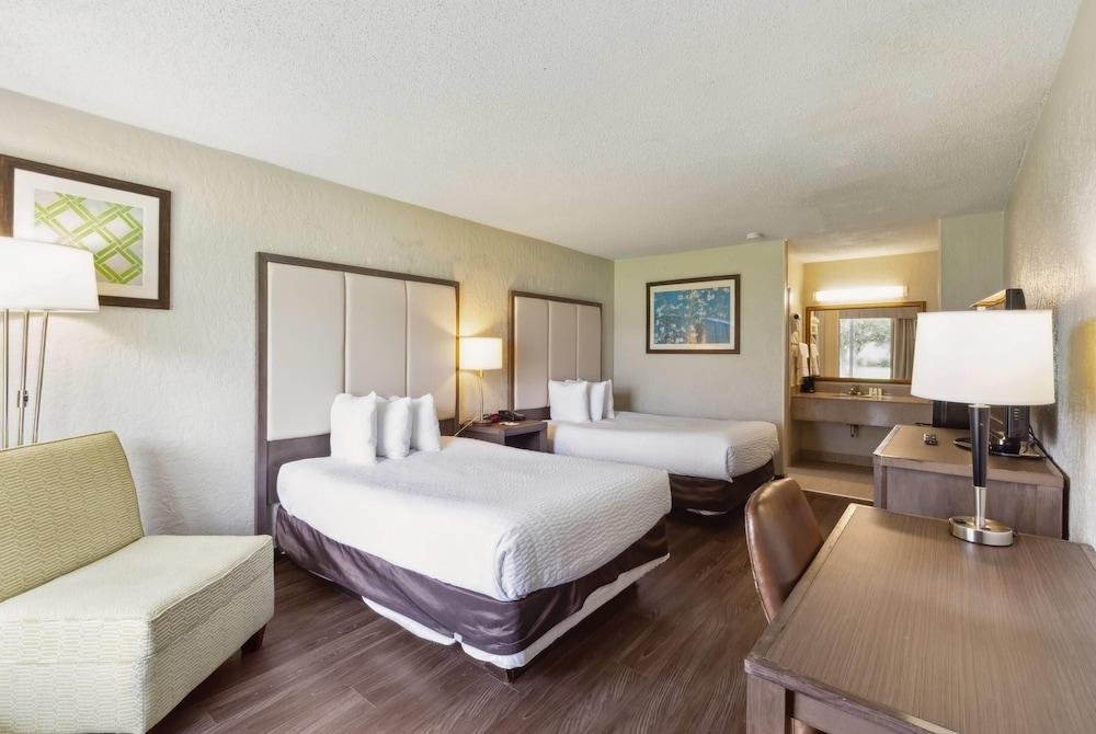 Ramada by Wyndham Houma