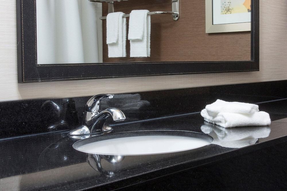 Fairfield Inn & Suites Terre Haute