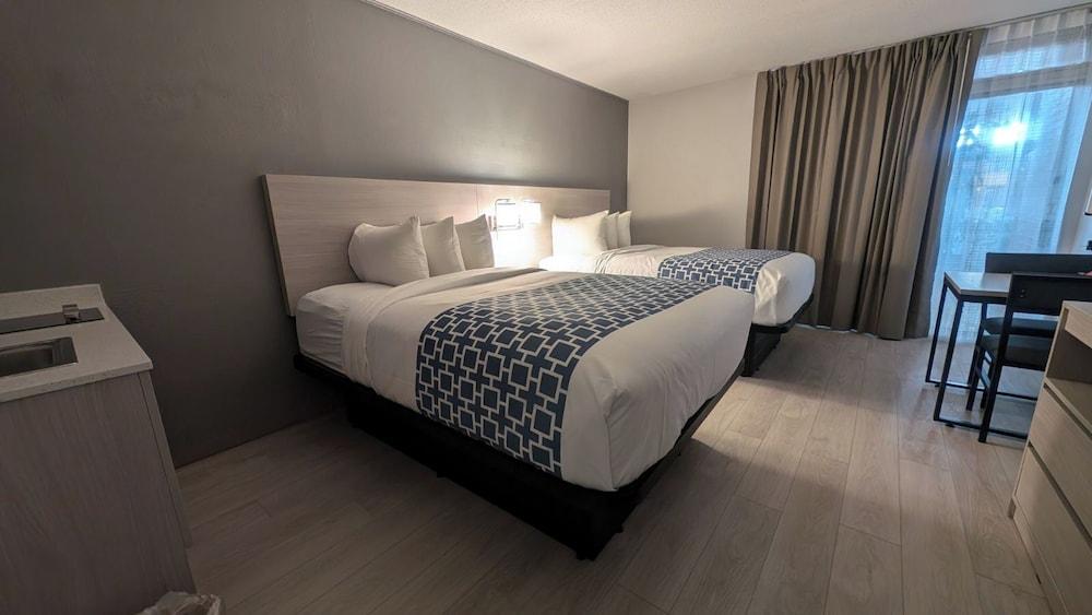 Clarion Inn and Suites Convention Center Kearney