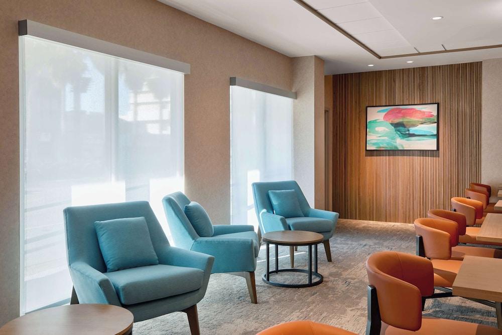 Hilton Garden Inn LAX Los Angeles Airport