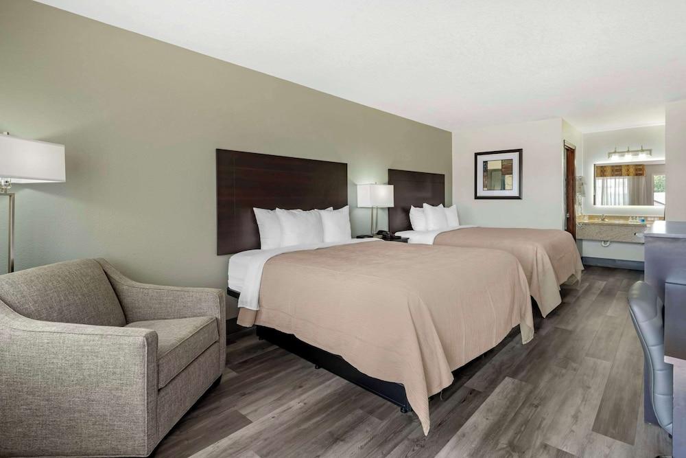 Quality Inn Siloam Springs West