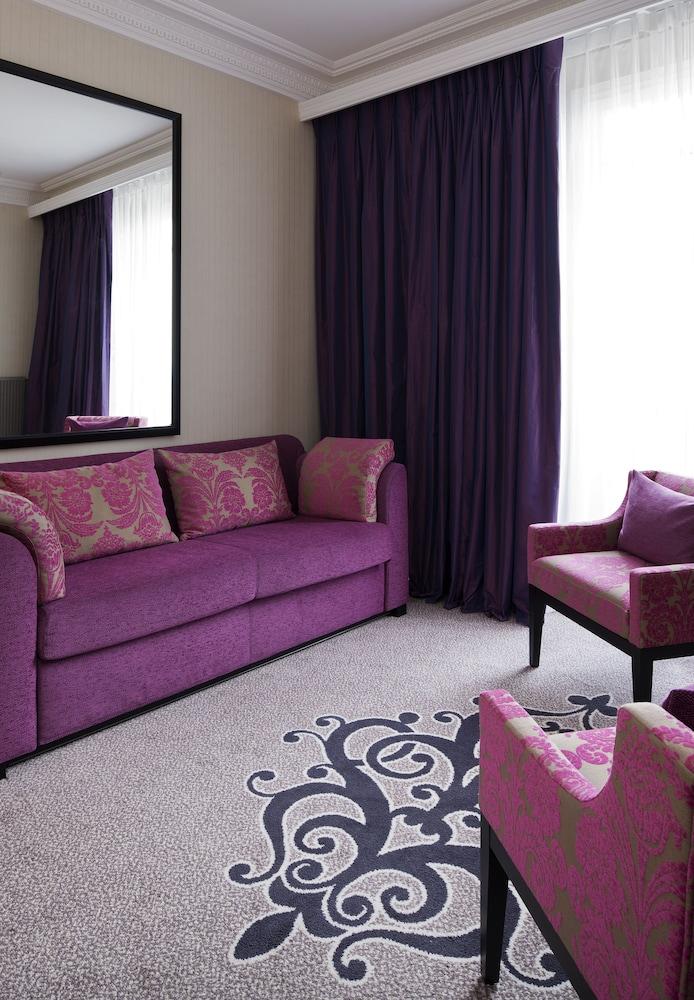 Le Grand Hotel de Cabourg - MGallery Collection