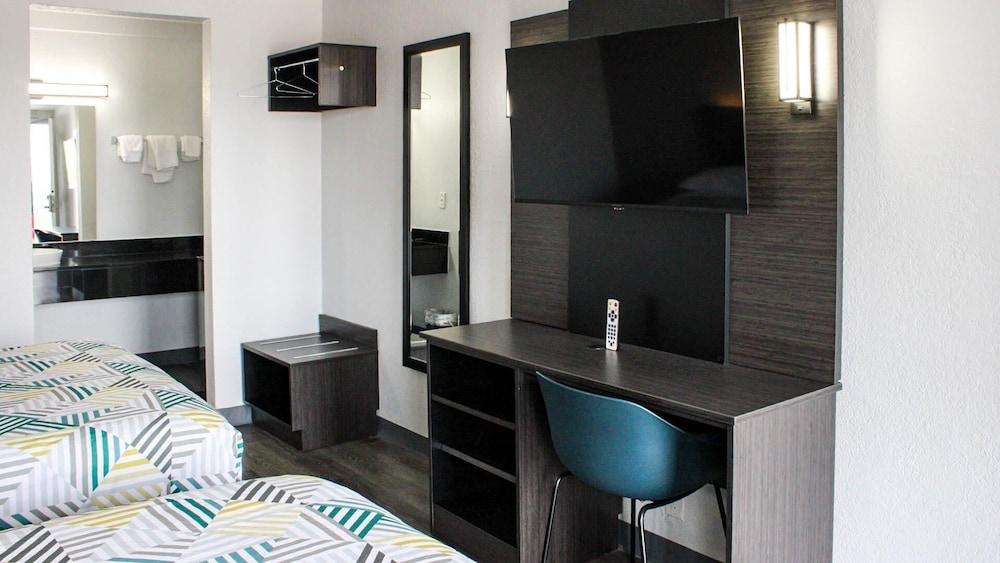 Motel 6 Round Rock, TX