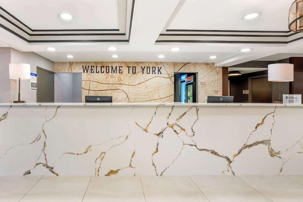 Best Western Plus Heritage Rail Inn & Suites