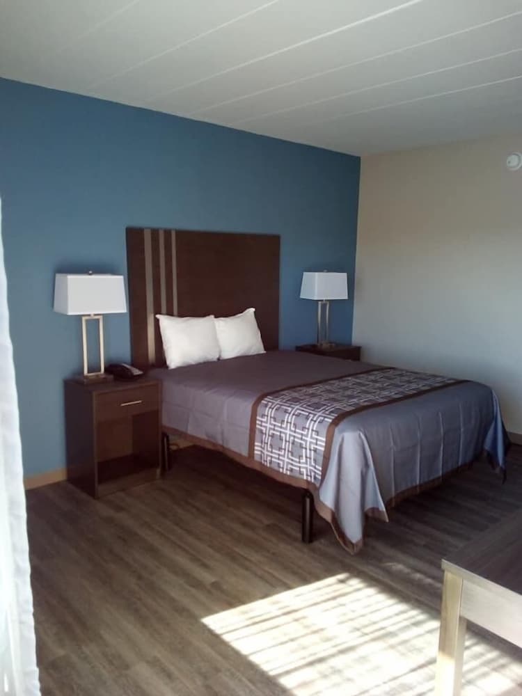 Motel 6 Burlington, NC