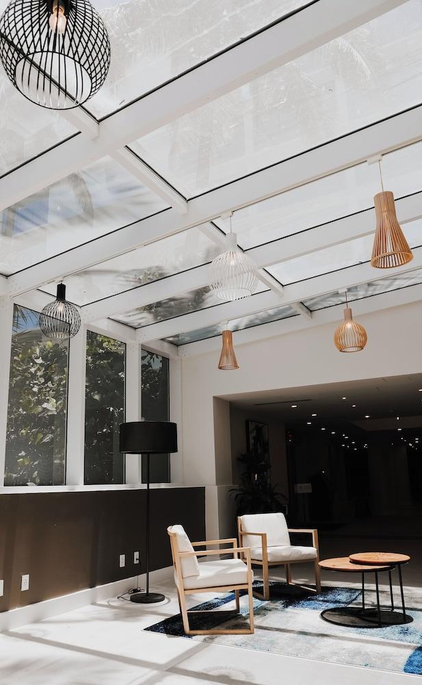 B Ocean Resort Fort Lauderdale Beach