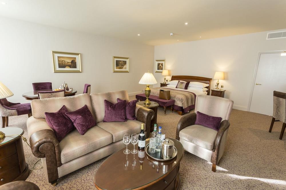 The Swans Nest Hotel