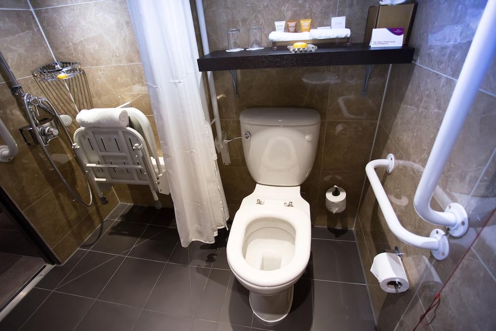 Crowne Plaza Gerrards Cross by IHG