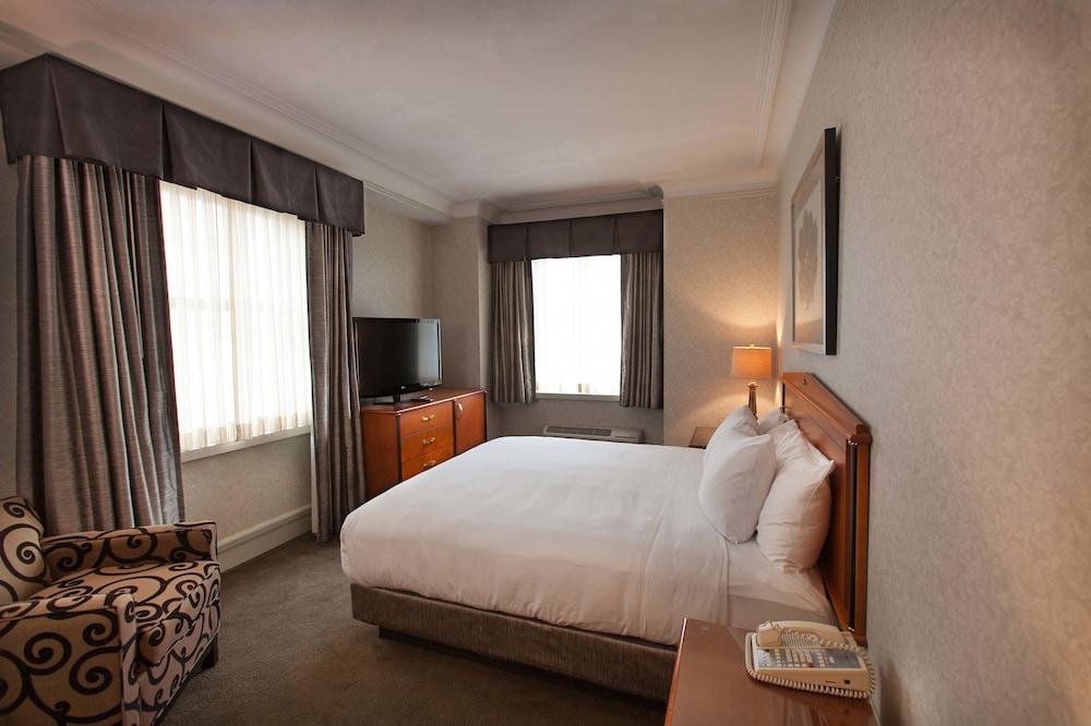 Hilton Cincinnati Netherland Plaza