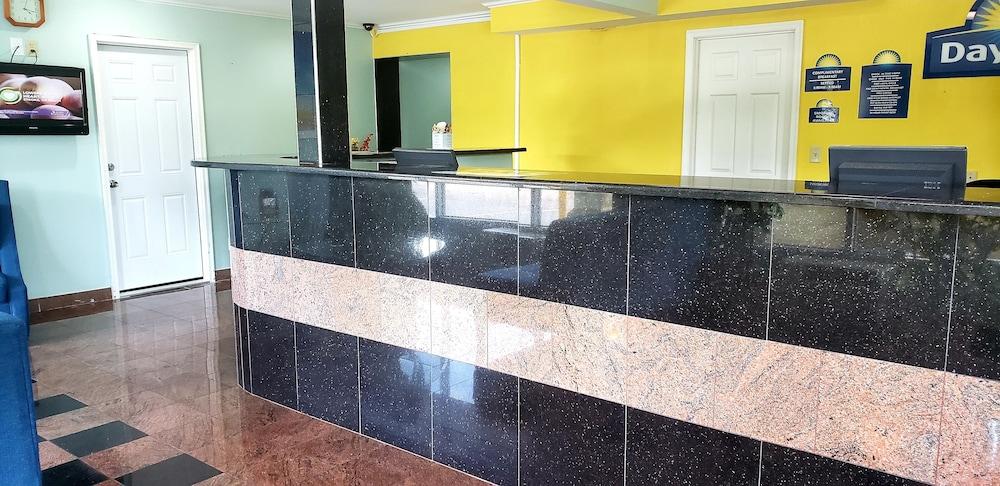 Days Inn by Wyndham Ashland