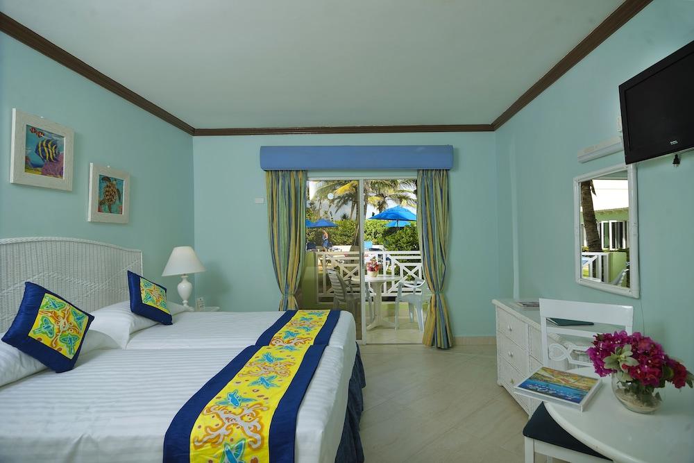 Dover Beach Hotel