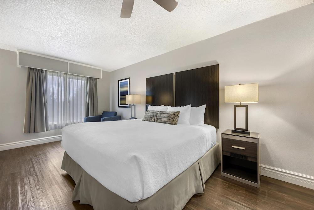 Best Western Pier Point Inn