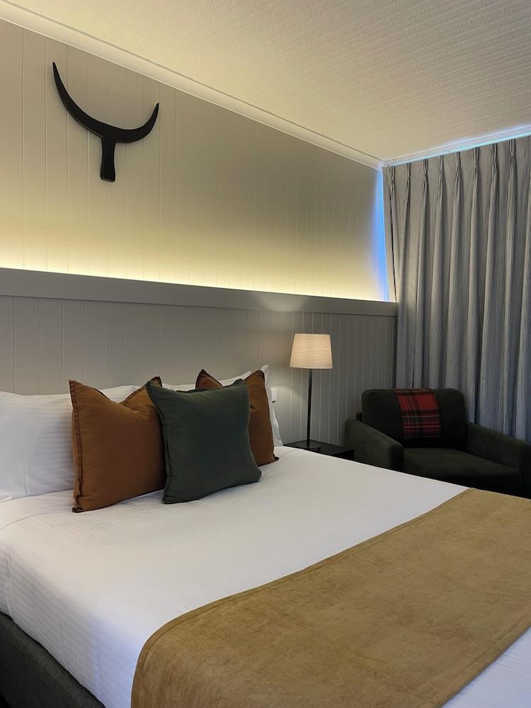 The Black Bull Motel