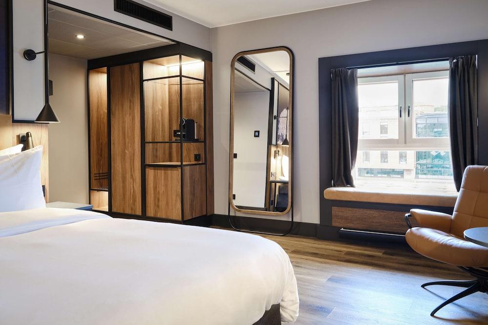 Radisson Blu Royal Garden Hotel