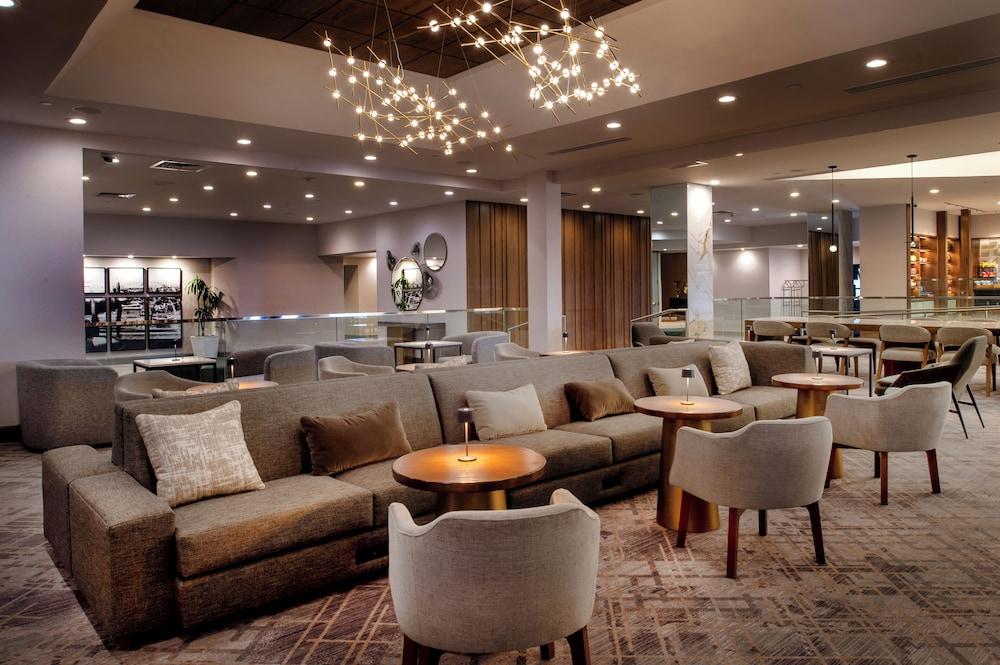 Hilton St. Louis Airport