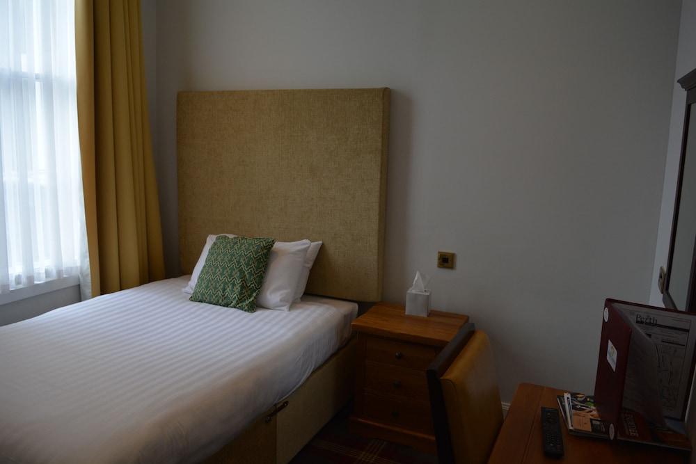 The Royal George Hotel