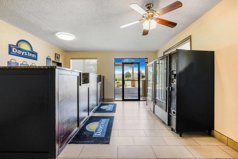 Days Inn by Wyndham Cortez