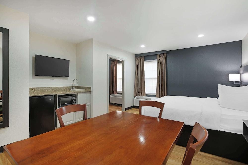 Best Western Mystic Hotel