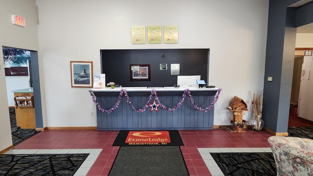 Econo Lodge Lakeshore