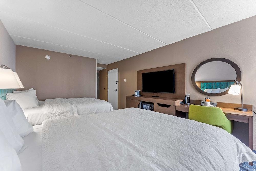 Hampton Inn Cleveland-Westlake