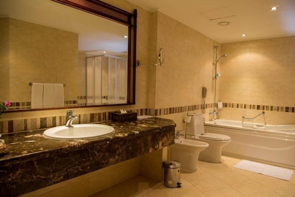 Jolie Ville Hotel & Spa Kings Island Luxor