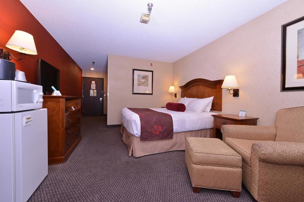 Best Western Plus Rama Inn