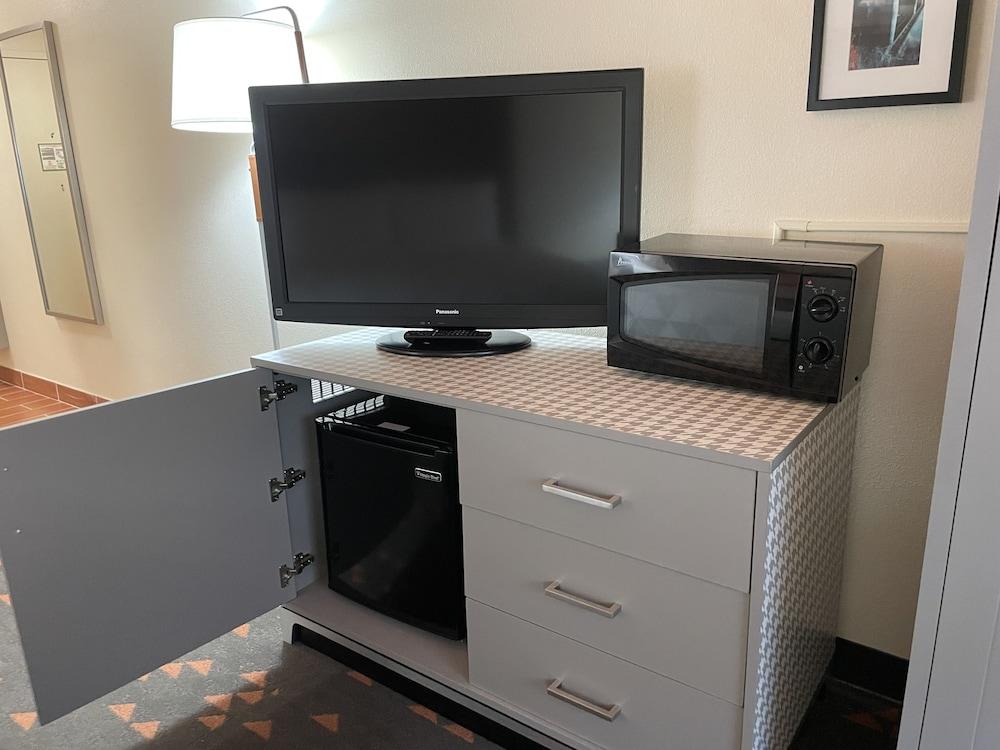 Holiday Inn Bangor by IHG