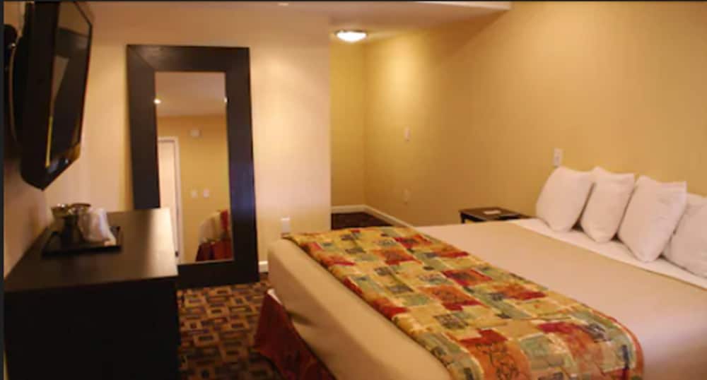 Relax Inn And Suites