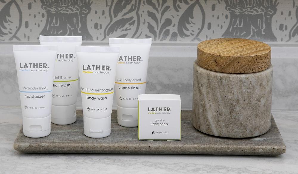 Fireside Inn on Moonstone Beach