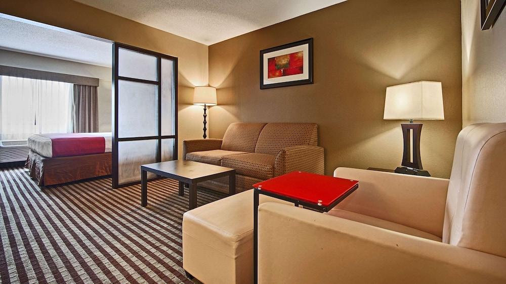 Comfort Inn & Suites Copley Akron
