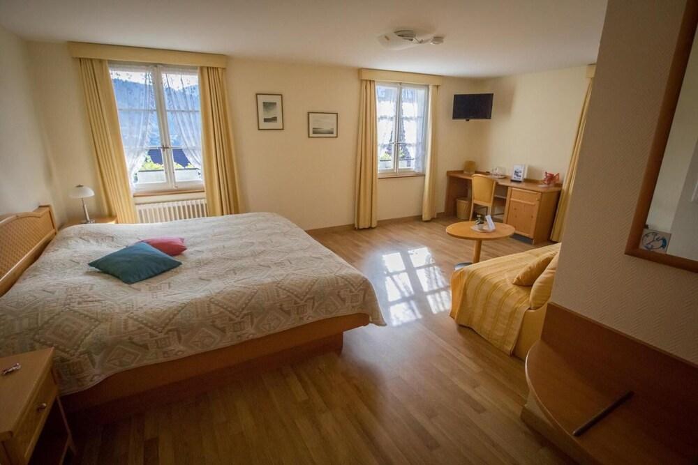 Hôtel Restaurant Le Gruyerien