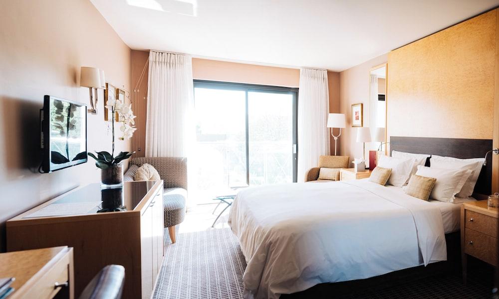 The Club Hotel and Spa