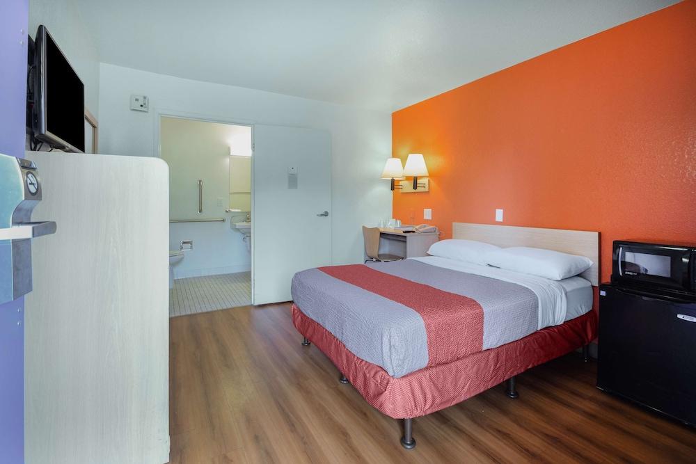 Motel 6 Kelso - Mt. St. Helens