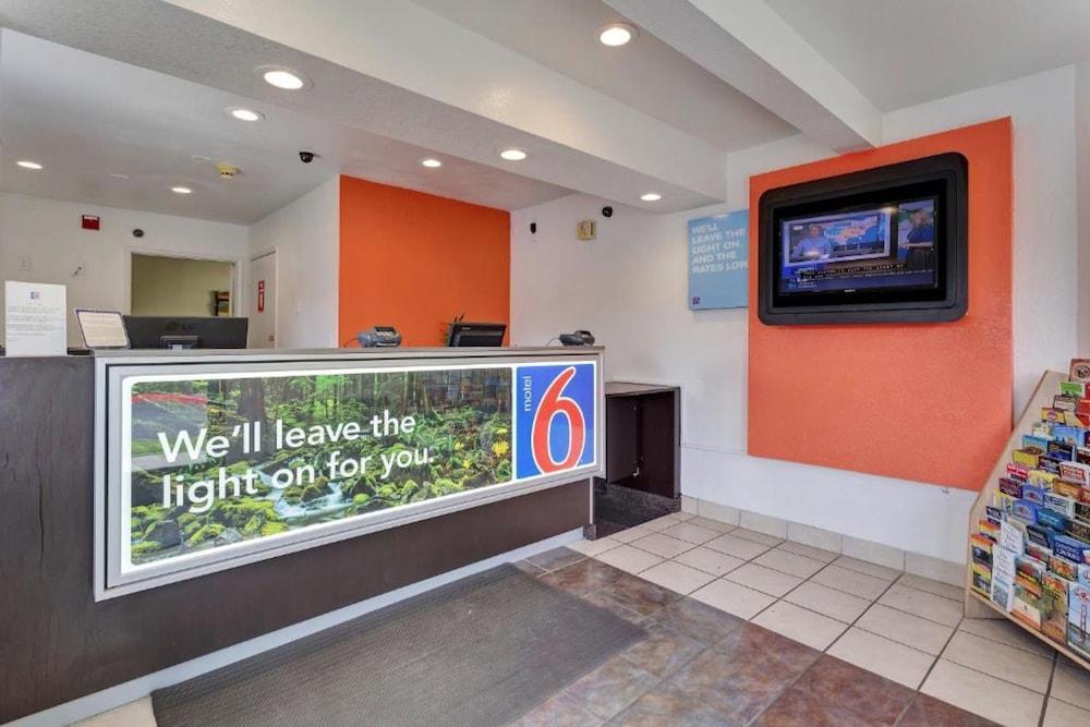 Motel 6 Rohnert Park, CA