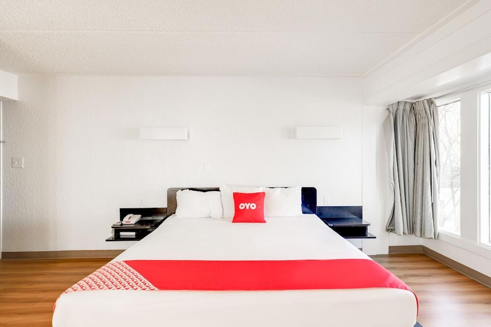 OYO Hotel Houston Katy Freeway