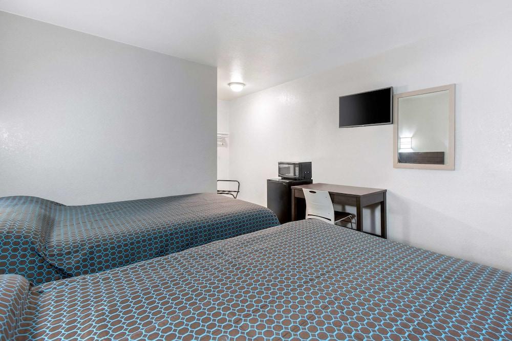 Rodeway Inn Winston Salem Route 52