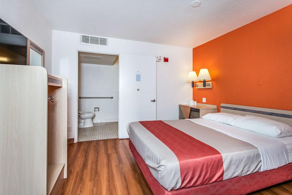 Motel 6 Vacaville, CA