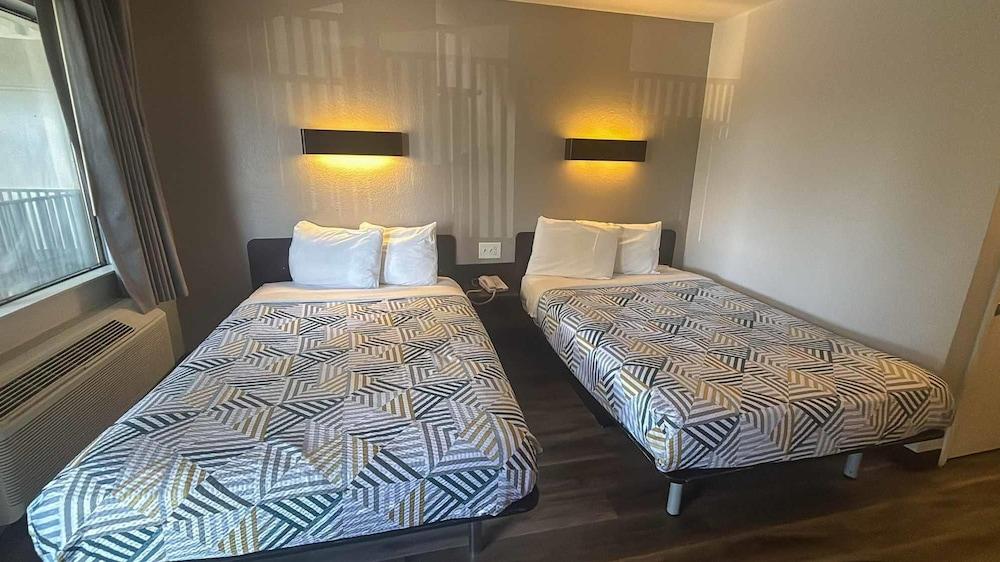 Motel 6 Watsonville, CA - Monterey Area