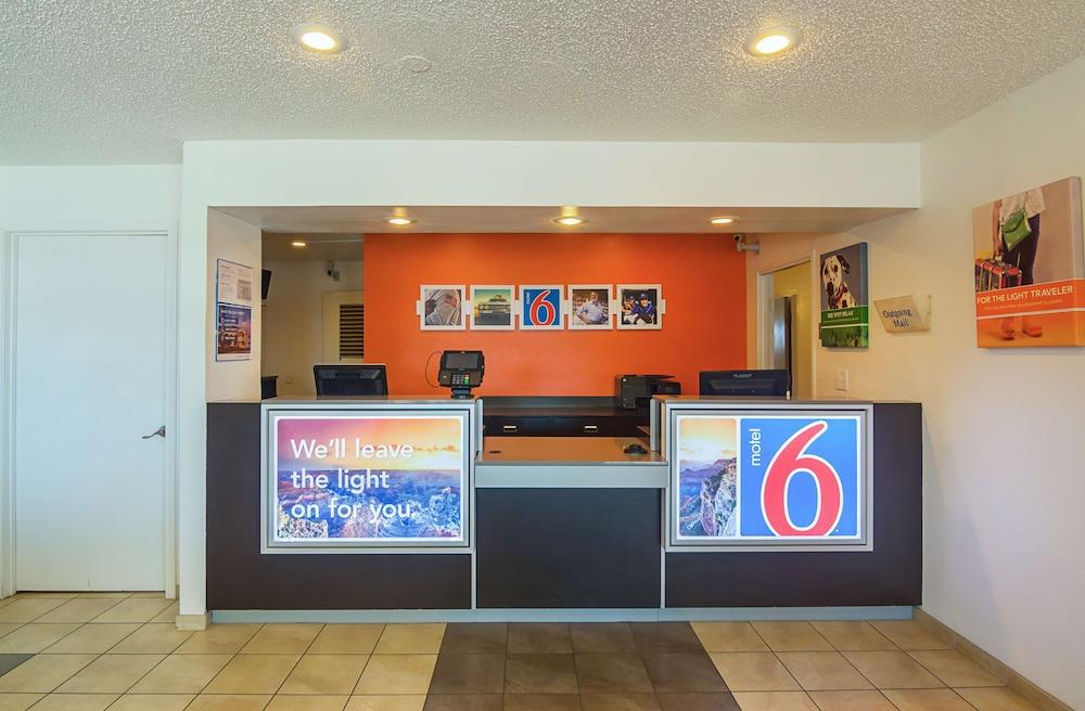 Motel 6 Lawton, OK