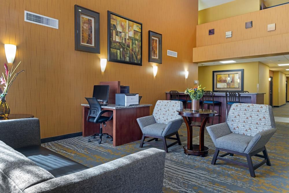 Best Western Plus Fresno Inn