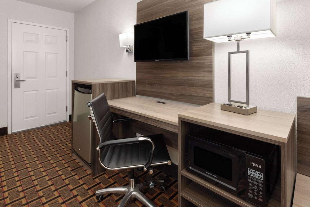 Ramada Limited San Angelo